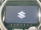 【メーカー純正9型ナビ】インテリアに溶け込むスタイリッシュな「専用設計」メーカーナビを装備♪視認性や操作性など基本性能にも優れ、より上質なカーライフをお楽しみいただけます。