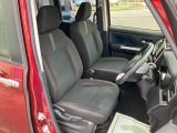 使用感のないきれいな運転席シートです!