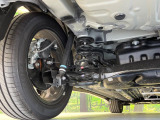 お車を安心してお乗りいただく為には、足回りの定期点検が欠かせません。サービスサポート(有償保証)では無料点検もご提供しており、安心のカーライフをお過ごしいただけるサポート体制が整っています。