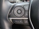 『1台』のお車に対して、3名体制で日々議論を重ね仕入れを行っております。