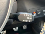 【クルーズコントロール】高速道路もラクラク走行。アクセルを離しても一定速度で走行ができ、長距離運転時の負担を軽減!加速・減速も簡単なスイッチ操作で調整できます。