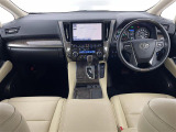 アルファード ハイブリッド 2.5 エグゼクティブ ラウンジ S E-Four 4WD 本革シート