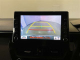 バックカメラが付いているので後方確認が非常にしやすいです。今や運転初心者も熟練者も必須装備!ついていて損はないですね♪