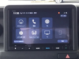 ドライブの必需品。見やすい・使いやすいHonda純正のメモリーナビを搭載しています。