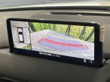 【360&deg;ビューモニター】専用のカメラにより、上から見下ろしたような視点で360度クルマの周囲を確認することができます☆死角部分も確認しやすく、狭い場所での切り返しや駐車もスムーズに行えます。