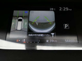 メモリーナビ(テレビ付)搭載で、初めての道や遠出でも安心です!もちろんCDプレーヤー搭載なので、好きな音楽を聴きながら楽しいドライブを♪