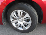 185/65R15+スチールホイールです。