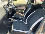 運転席・助手席ともにシートの汚れなど無く綺麗な状態です。