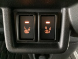 運転席、助手席にはシートヒーターを装備しております。寒い朝もこれで快適に乗れます!