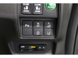 ホンダセンシング搭載!誤発進抑制機能・路外逸脱抑制機能・歩行者事故低減ステアリング・車線維持支援システム・先進車発進お知らせ機能など多彩な先進安全機能でより安全で快適なドライブを支援します。