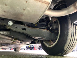 お車を安心してお乗りいただく為には、足回りの定期点検が欠かせません。サービスサポート(有償保証)では無料点検もご提供しており、安心のカーライフをお過ごしいただけるサポート体制が整っています。