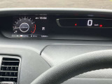視認性の高いメーターで運転情報を的確に把握できます!