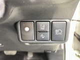 オートマチックハイビームとは、先行車や対向車のライトを認識し、ハイビームとロービームを自動で切り替える機能です。夜道の視界を確保します。詳細は販売店スタッフまでおたずねください。