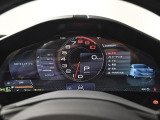 スマートフォン・コネクションを装着し、使い慣れたナビや音楽アプリを車載モニターの大画面で直感的に操作いただけます。
