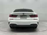 弊社ではオーナー様の安心安全ドライブをサポートさせていただくためにもBMW自動車保険をお勧めしております。