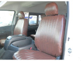 【新車/内装架装familiar by Knot Records】新型ハイエースワゴンGLガソリン4WD!