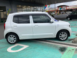 横から
