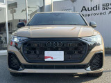 【ブラックStyle】シングルフレームグリルはAudiの象徴的なデザイン要素であり、一目でAudiとわかるスタイル、大きくて迫力のある形状が車のスポーティな印象を強調しており、魅力的なデザインとなっています。
