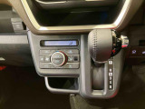 納車前にはプロのメカニックが、各部の点検を行います。ディーラーにしか出来ない品質、そしてサービスできっと満足していただけると思います!
