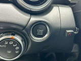 ワンプッシュでエンジンスタート!後ろのドアは運転席にあるスイッチからも開閉可能です!