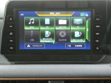 純正9インチメモリーナビです。 ラジオ、CD・フルセグTV、Bluetoothオーディオ接続が利用可能です。