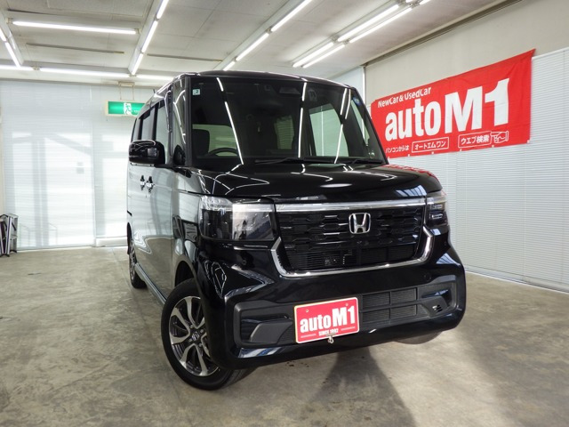 N-BOXカスタム  カスタム 660 4WD