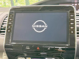 【純正10インチナビ】人気の純正ナビを装備。オーディオ機能も充実しており、Bluetooth接続すればお持ちのスマホやMP3プレイヤーの音楽を再生可能!毎日の運転がさらに楽しくなります!!