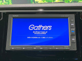 【純正ナビ】人気の純正ナビを装備しております。ナビの使いやすさはもちろん、オーディオ機能も充実!キャンプや旅行はもちろん、通勤や買い物など普段のドライブも楽しくなるはず♪