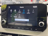 【メーカー純正9型ナビ】インテリアに溶け込むスタイリッシュな「専用設計」メーカーナビを装備♪視認性や操作性など基本性能にも優れ、より上質なカーライフをお楽しみいただけます。
