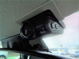 事故に遭遇してしまった時など、品質の高い映像と音声で運転の記録するドラレコ。ドライブの思い出を記録に残したい方や、ご自身のドライビングをチェックされたいお客さまにもおすすめです!!!!