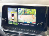 【アラウンドビューモニター】専用のカメラにより、上から見下ろしたような視点で360度クルマの周囲を確認することができます☆死角部分も確認しやすく、狭い場所での切り返しや駐車もスムーズに行えます。
