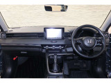 操作性に優れた運転席となります!小物入れや各ボタンの配置にこだわり、使いやすいです!座り心地もよく視認性も良好なのでロングドライブもお任せ下さい!