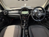◆LIBERALAは、輸入車選びの新たなスタイルを提案するインポート・セレクト・ブランドです。オーナー様となる方がクルマから直接感じる感性を第一にした、最良の一台との出会いをコーディネートいたします。