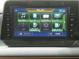 純正9インチメモリーナビです。 ラジオ、CD・フルセグTV、Bluetoothオーディオ接続が利用可能です。