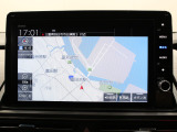【純正10インチナビ】使いやすいナビ操作にオーディオ機能も充実!Bluetooth接続で運転中のハンズフリー電話や好みの音楽を車内に流す事が出来ます。ラインナップや車種に応じて豊富な機能が使用可能♪