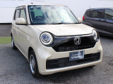 当社の優秀なスタッフがしっかり点検整備をさせていただいてからご納車いたします!さらに!エンジンオイル、エレメント・ミッションオイル・ワイパーゴムを新品交換になります!これで安心して乗って頂けます!