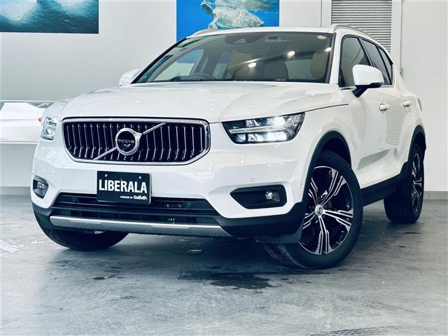 XC40 B4 AWD インスクリプション 4WD 4WD 本革シート