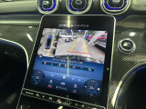バックカメラにより駐車時の後方確認も楽にできます。