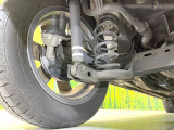 お車を安心してお乗りいただく為には、足回りの定期点検が欠かせません。サービスサポート(有償保証)では無料点検もご提供しており、安心のカーライフをお過ごしいただけるサポート体制が整っています。