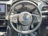 【純正革巻きステアリング】上質な革を使用することで、手にしっかり馴染みとても運転しやすいハンドルです♪