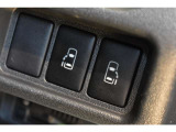 メーカーオプションの両側パワースライドドアも搭載されております♪