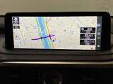 G-Link契約でご利用いただけるセンター通信型のナビ機能「コネクティッドナビ」を装備。従来のナビゲーションよりもリアルタイムな情報提供を可能にしました。