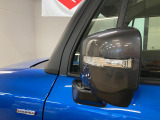 愛車を大切に乗って頂くために、ボディコーディングの施工をお勧めしております。輝くクルマになり日頃の手入れも簡単です。メンテナンスキット・施工証明書付きます。