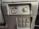 気になるお車がありましたら右の電話番号から直接お店にお問い合わせください。支払方法から車両情報、状態までなんでもご説明させて頂きます。スタッフ一同ご連絡お待ちしております。