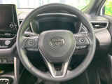インテリアに合わせたデザインのステアリングは、運転される方のことも考え、運転しやすい形状、大きさです。是非一度、実際に触ってお確かめください。