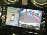【アラウンドビューモニター】専用のカメラにより、上から見下ろしたような視点で360度クルマの周囲を確認することができます☆死角部分も確認しやすく、狭い場所での切り返しや駐車もスムーズに行えます。