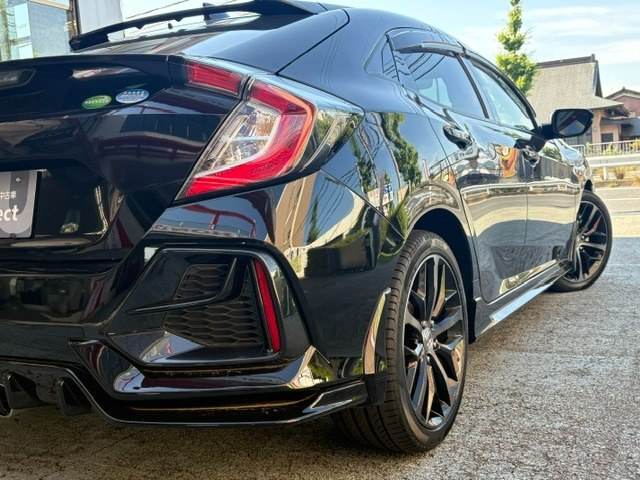 ホンダ シビック 1.5 の中古車詳細 (14,000km, クリスタルブラック