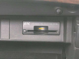 今では必需品のETCもパネルデザインにフィットするビルトインタイプなので、見た目もスッキリとしています