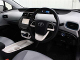 運転席廻りです。