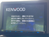 【大画面ナビ】人気の大型8インチナビを装備。存在感のある大画面はインパクト大!ナビ利用時のマップ表示は見やすく、テレビやDVDは臨場感がアップ!いつものドライブがグッと楽しくなります♪